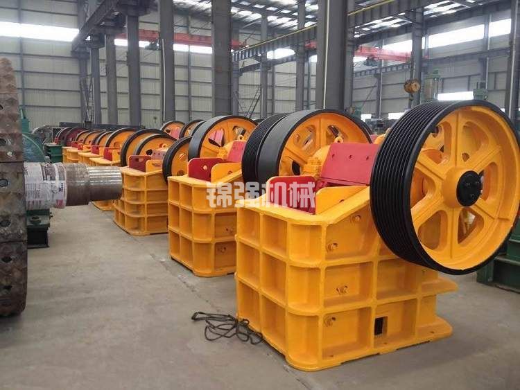 礦石破碎機(jī)生產(chǎn)線(圖1) 礦石破碎生產(chǎn)線(圖1)